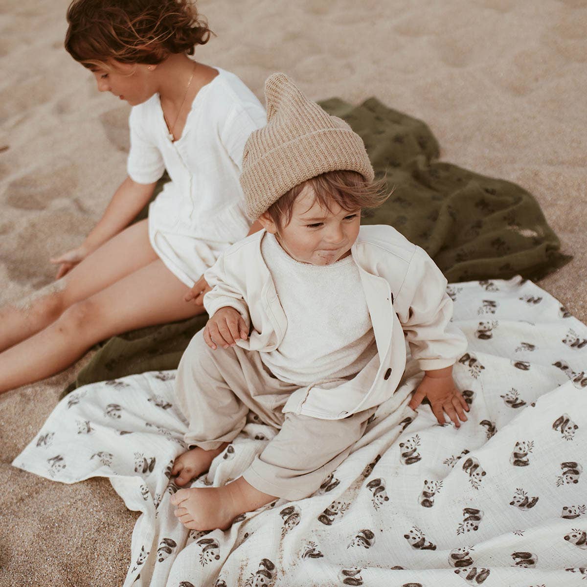Bianca Swaddle - Panda Print/Natural