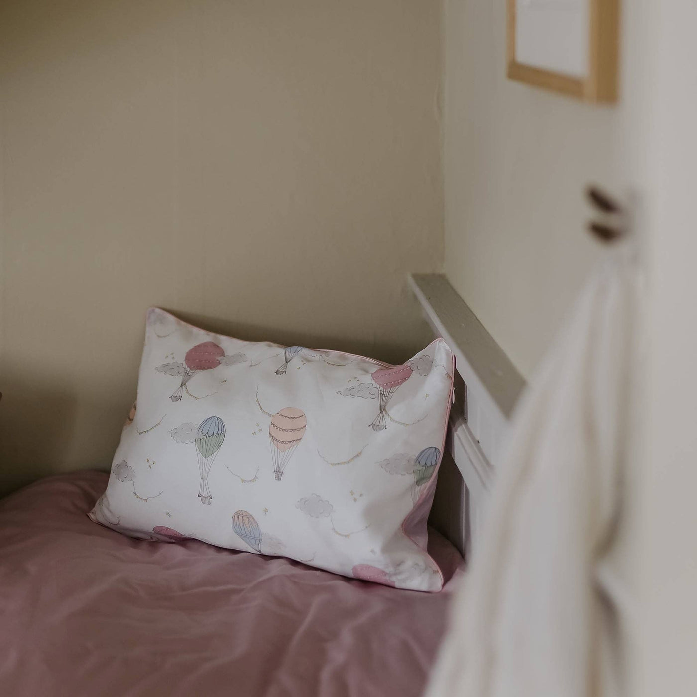 Touch The Sky Toddler Pillow - Pink: Set (Pillowcase + Down Insert)