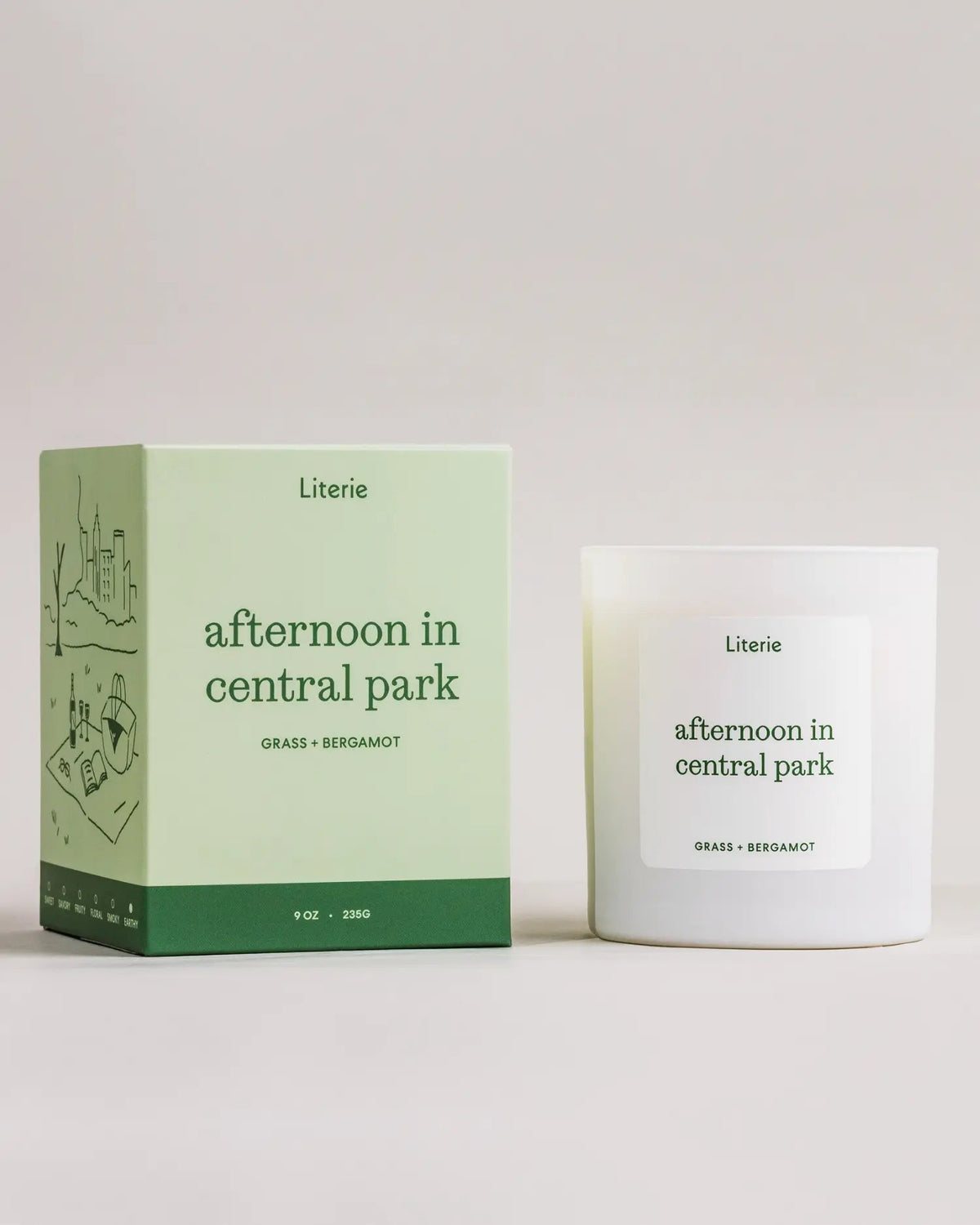 Literie Afternoon In Central Park candle with its box