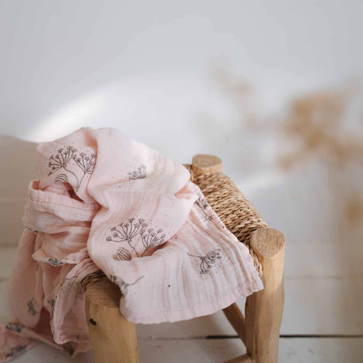 Bianca Swaddle - Ombrelle Pink