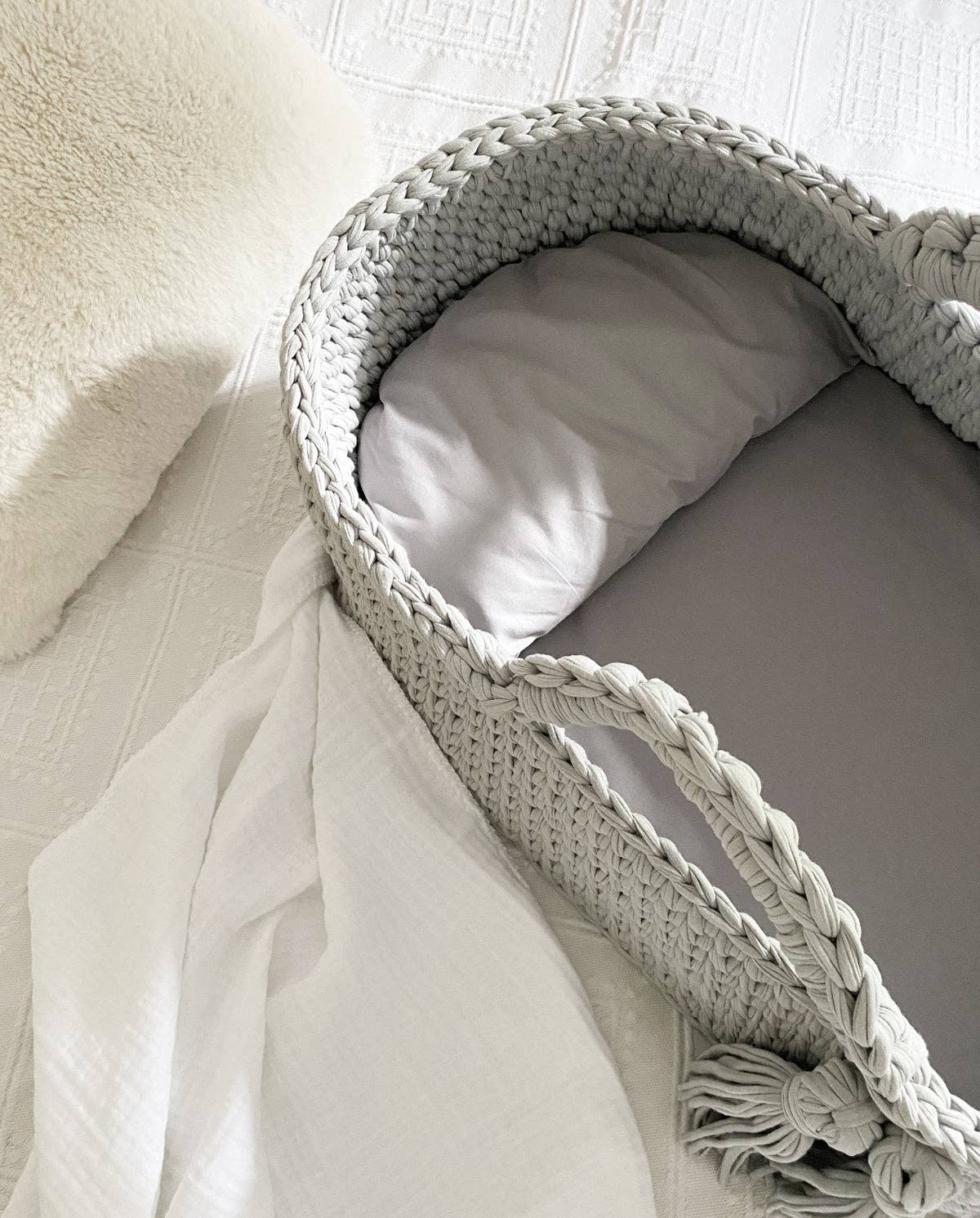 Baby Basket Bassinet - Moon Grey