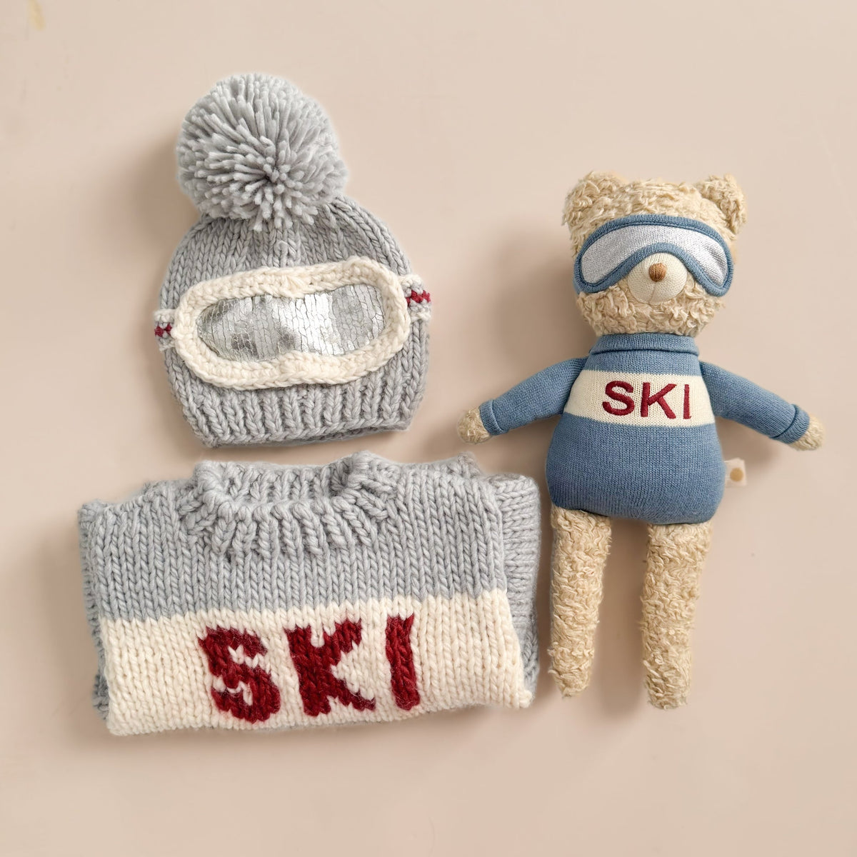 Ski sweater with the ski goggles beanie