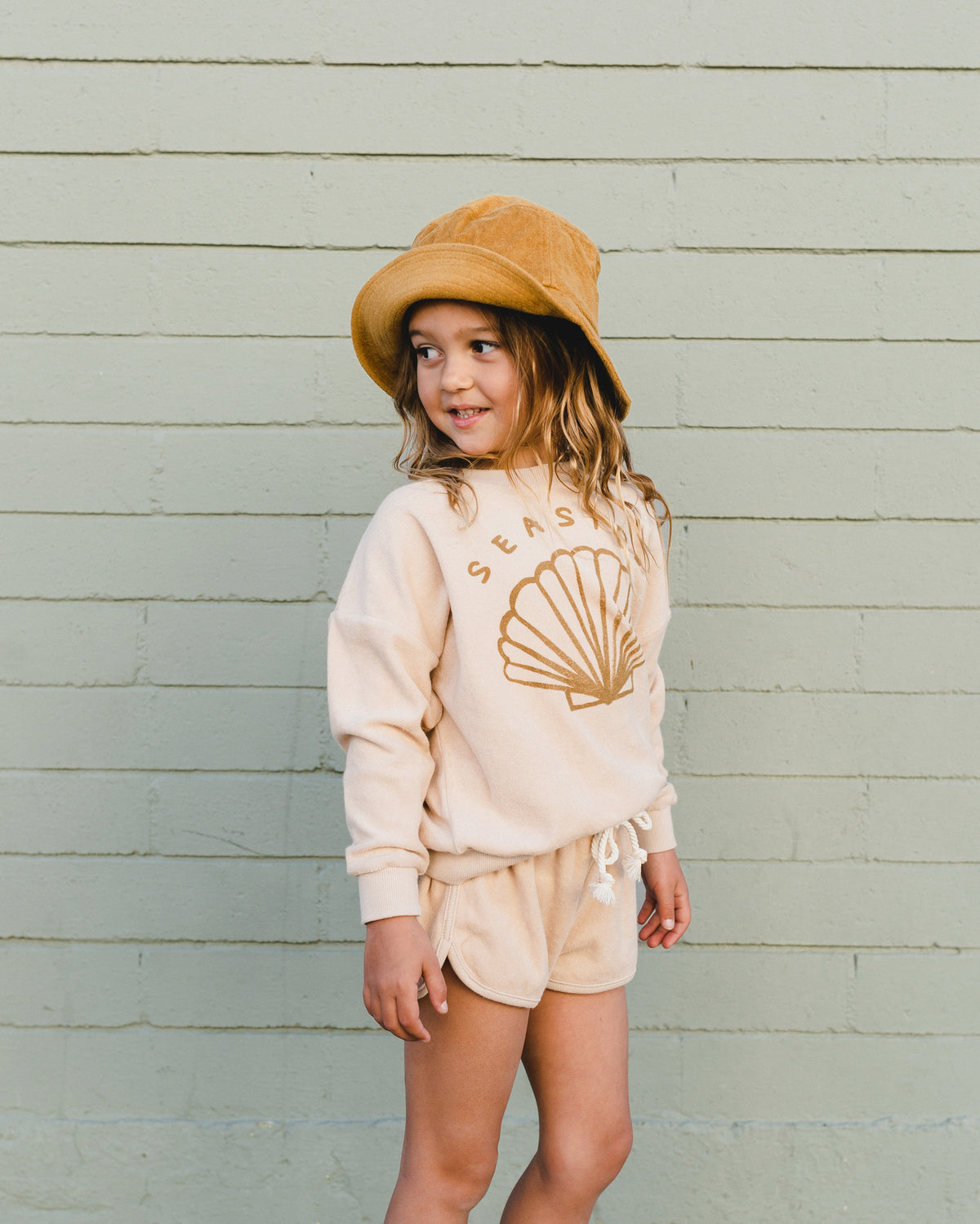 terry track short | shell