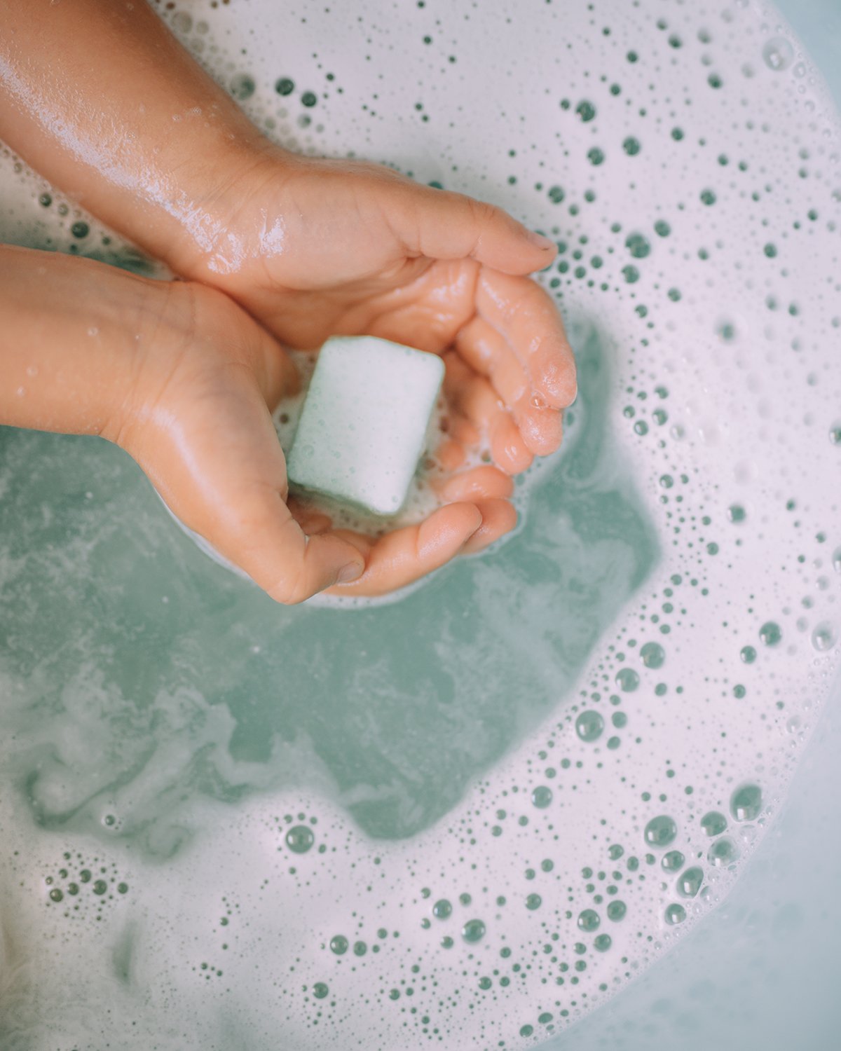 Kids Splashing Bath Bombs