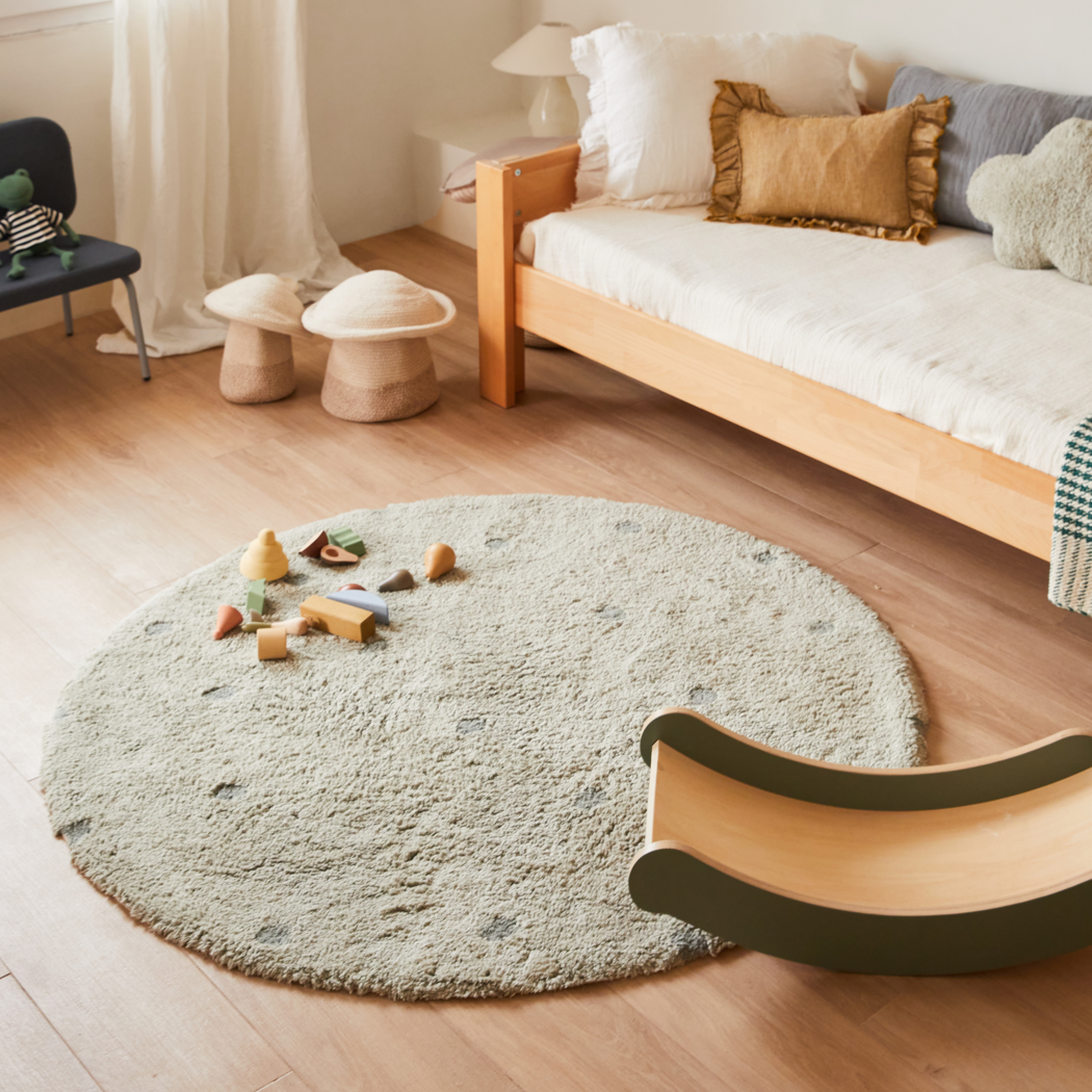 Washable Rug, Round Dot in Blue Sage