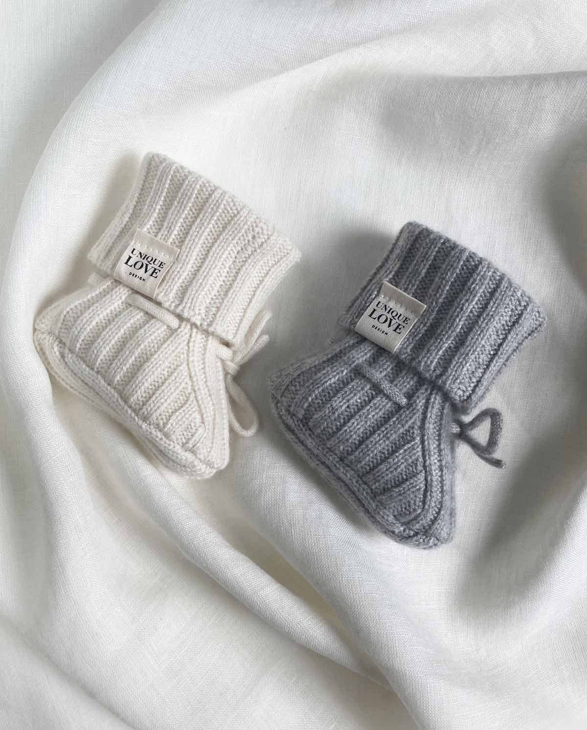 Cashmere Baby Booties: Light grey / 0-6 months