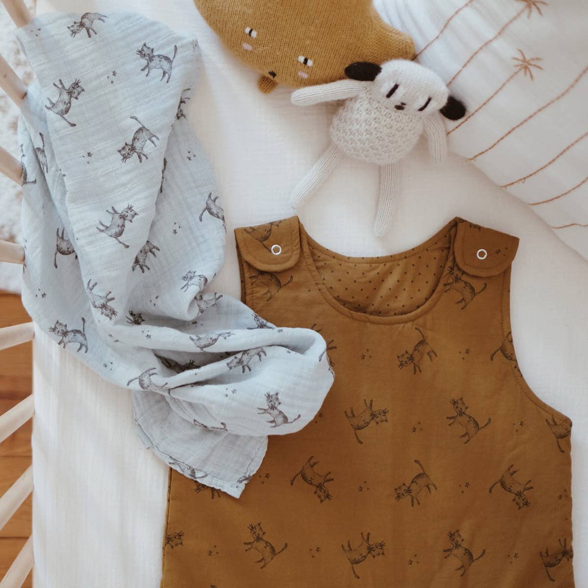 Bianca Swaddle - Blue Cat