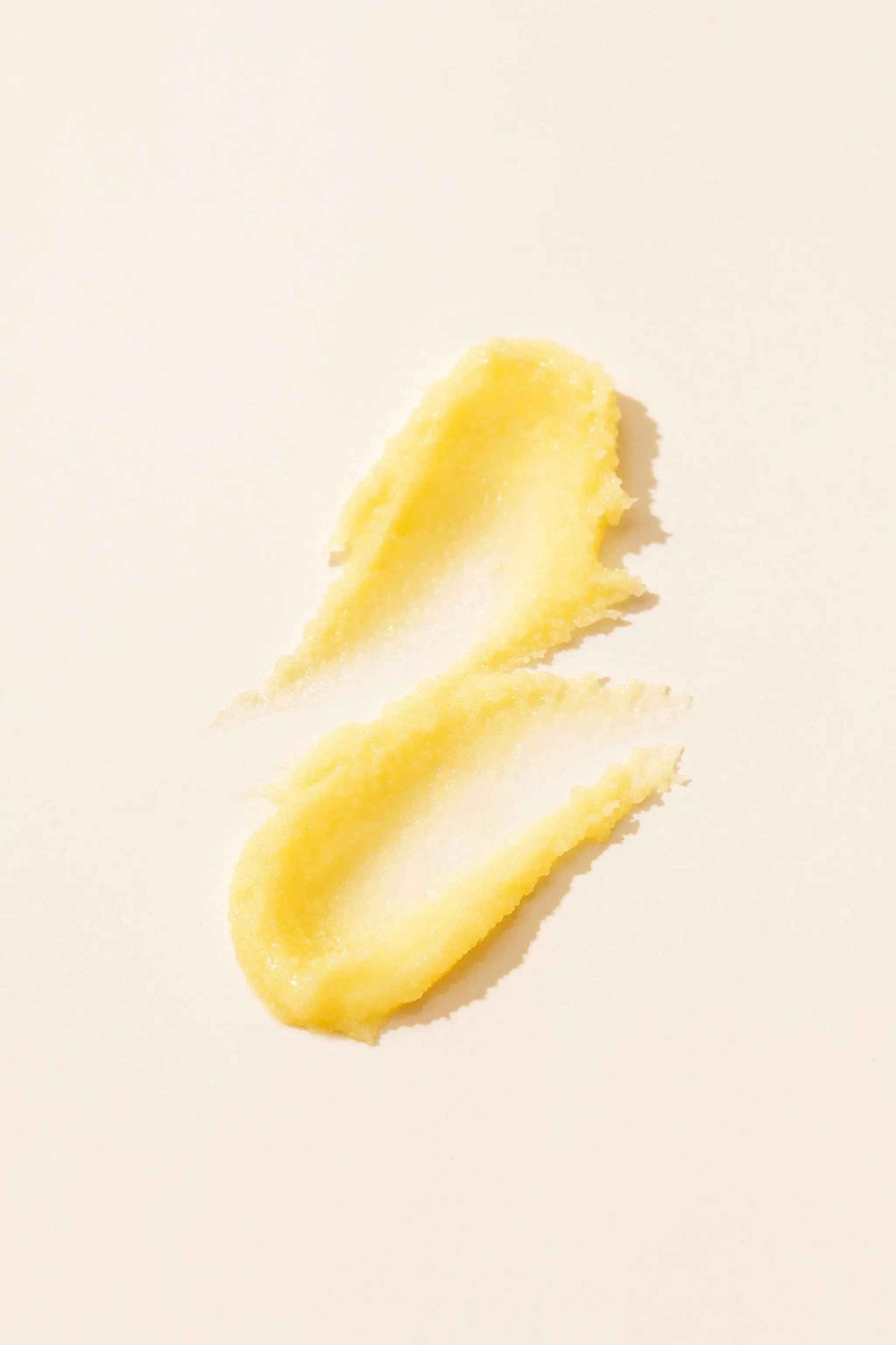Le Lolo Beyond Balm organic nipple balm, detail