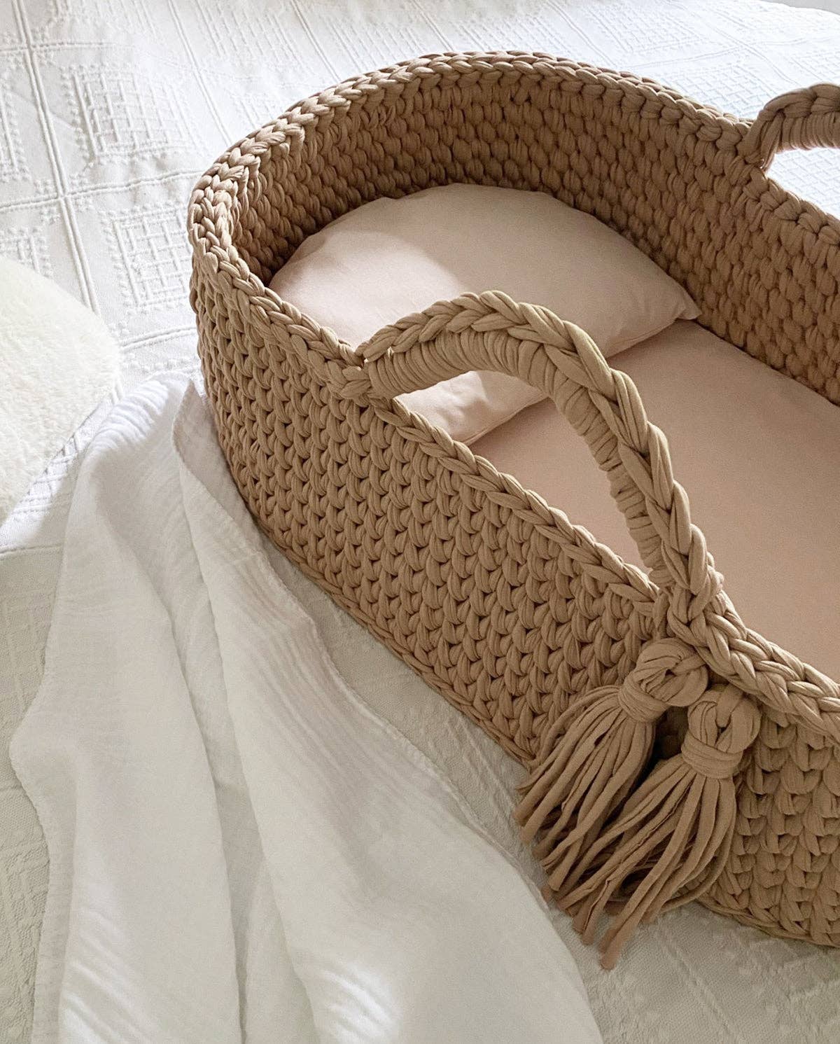 Baby Basket Bassinet - Soft Mocca