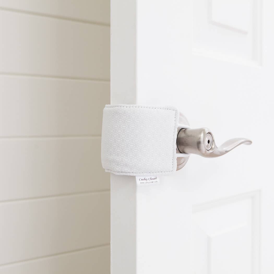 White on White Dot Cushy Closer