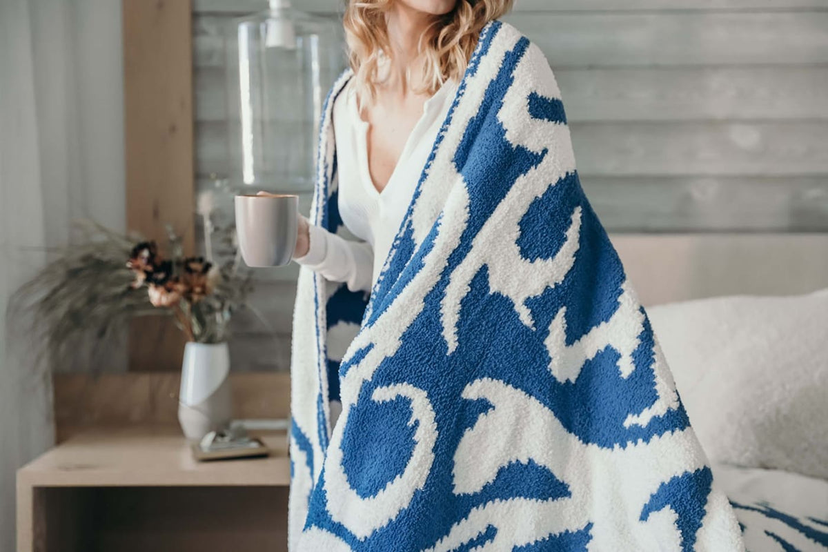 Casablanca Throw - Cobalt Blue/ Off White